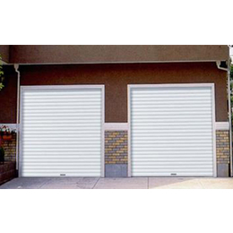 福州車庫門安裝專家 榕福門業，打造安全便捷的車輛出入解決方案