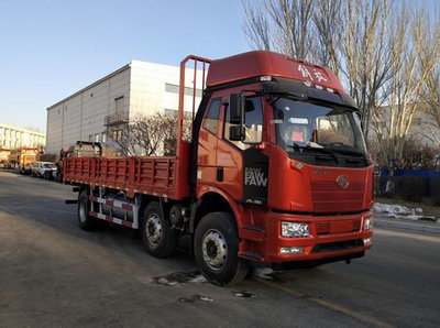 LNG燃料驅(qū)動(dòng)革新，新款解放J6L申報(bào)圖曝光引領(lǐng)環(huán)保運(yùn)輸新趨勢